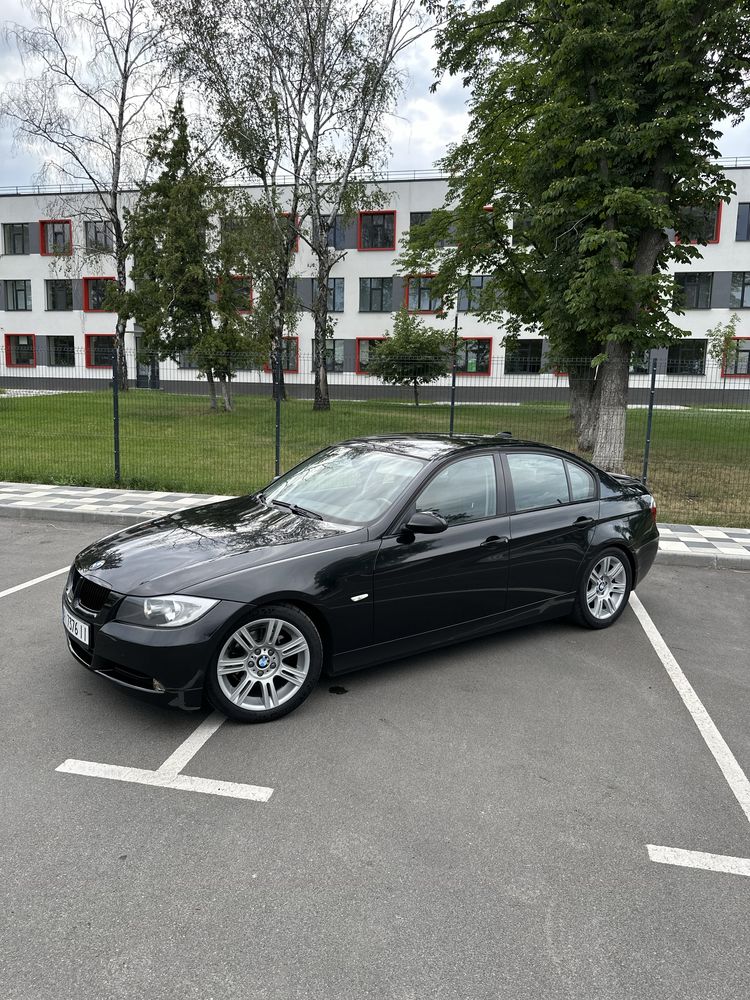 Продаю BMW e90 318