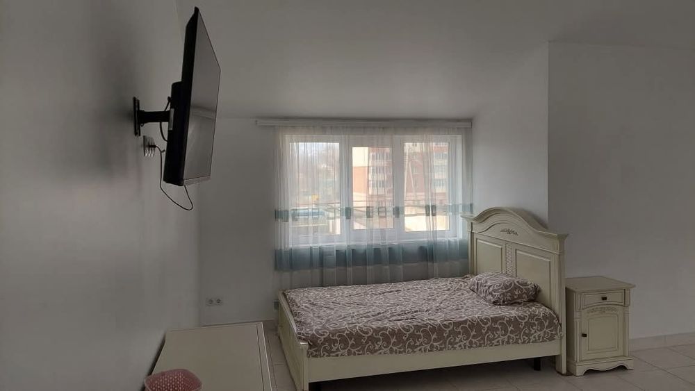 Продам 1-кімнатну квартиру. Пр-т Незалежності,5.