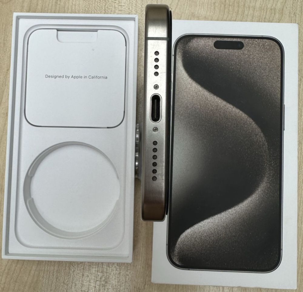 Iphone 15 Pro Max, 256 GB (як новий)