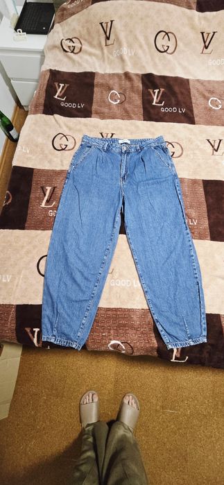 Джинсы и джинсовая куртка Reserved