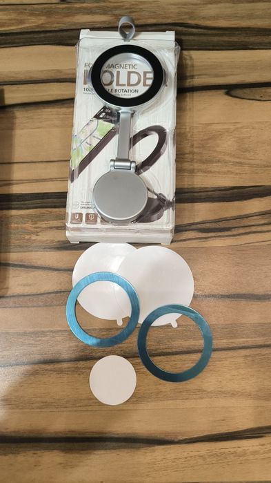 Тримач для мобільного телефону магнітний