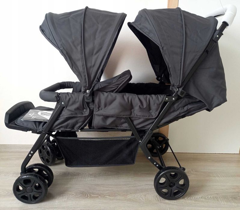 Wózek podwójny spacerowy Bebe Confort Teamy szary Graphite rok po roku