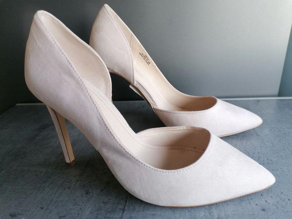 Buty na obcasie, pudrowy róż, rozm 40