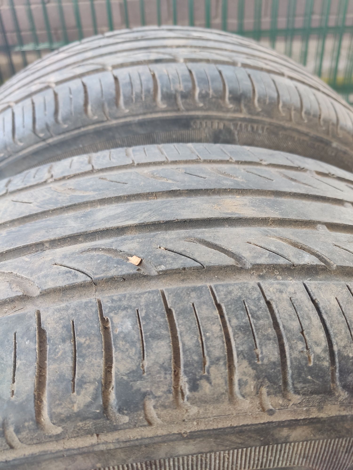 Продам резину літо 195/65 r15