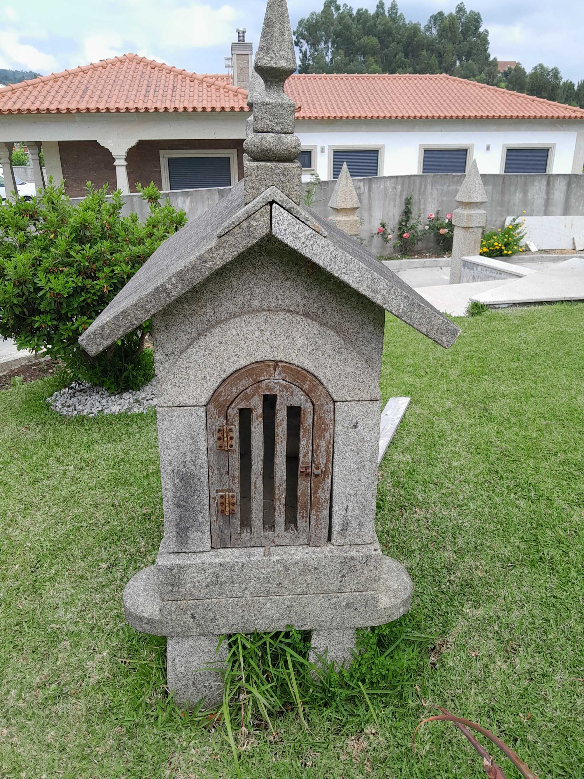 Espigueiro em granito