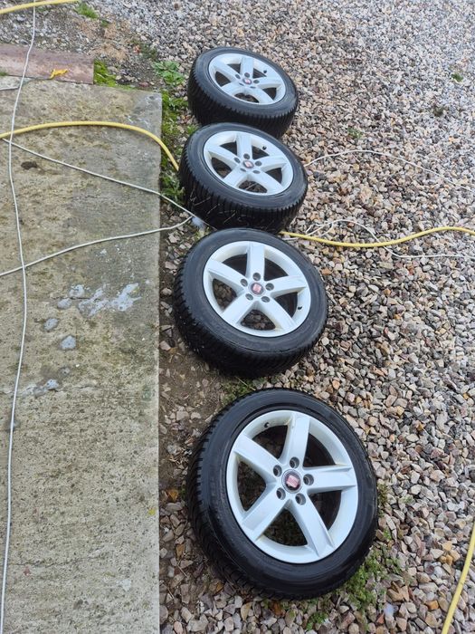 Opony zimowe z felgami – komplet 205/55 R16 – SEAT