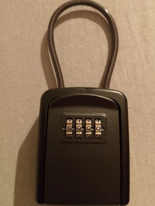 Skrzynka na klucze aluminiowa kod 4-cyfrowy