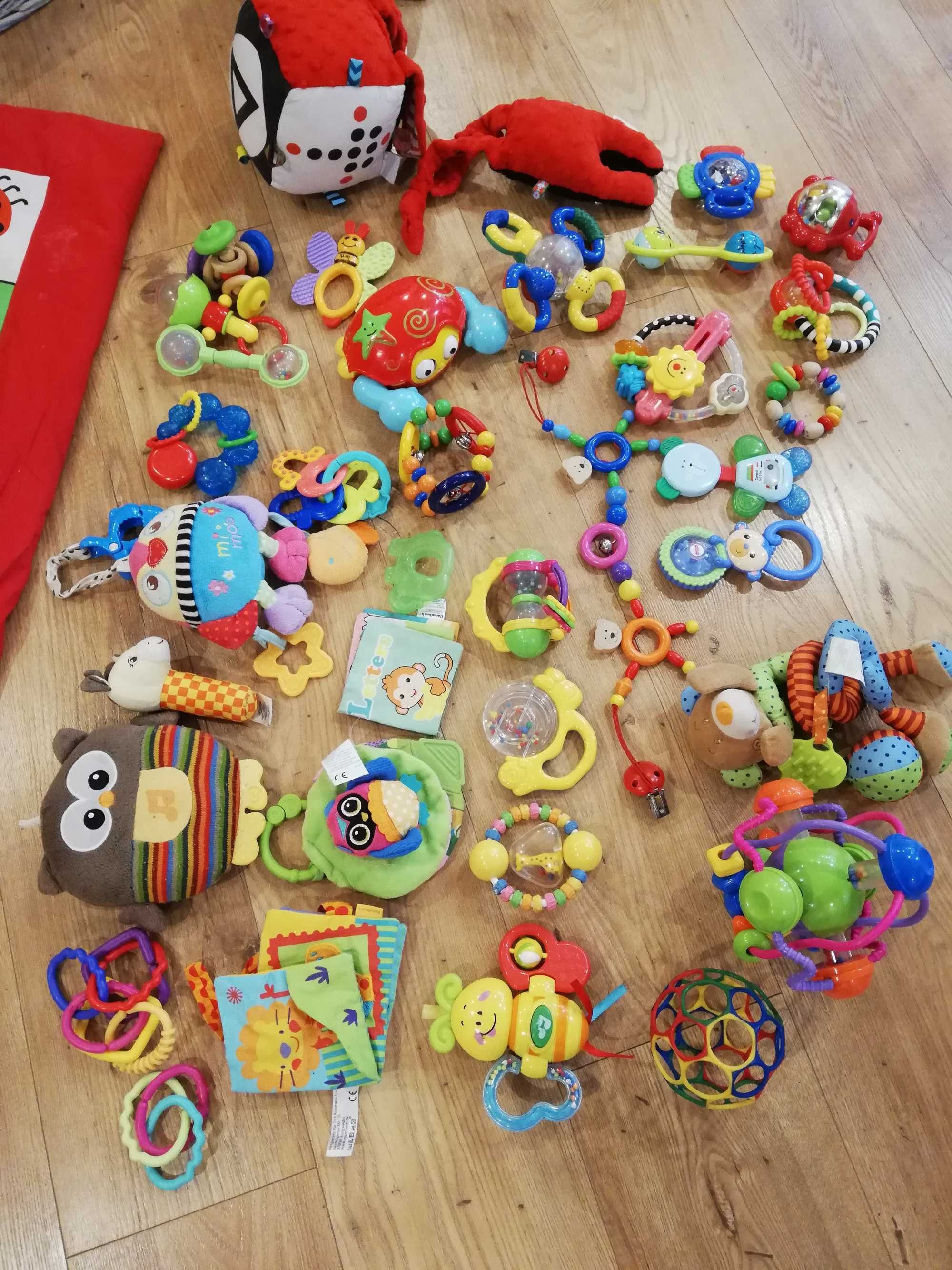 Duża mata baby senses stojak gimnastyczny grzechotki zawieszki