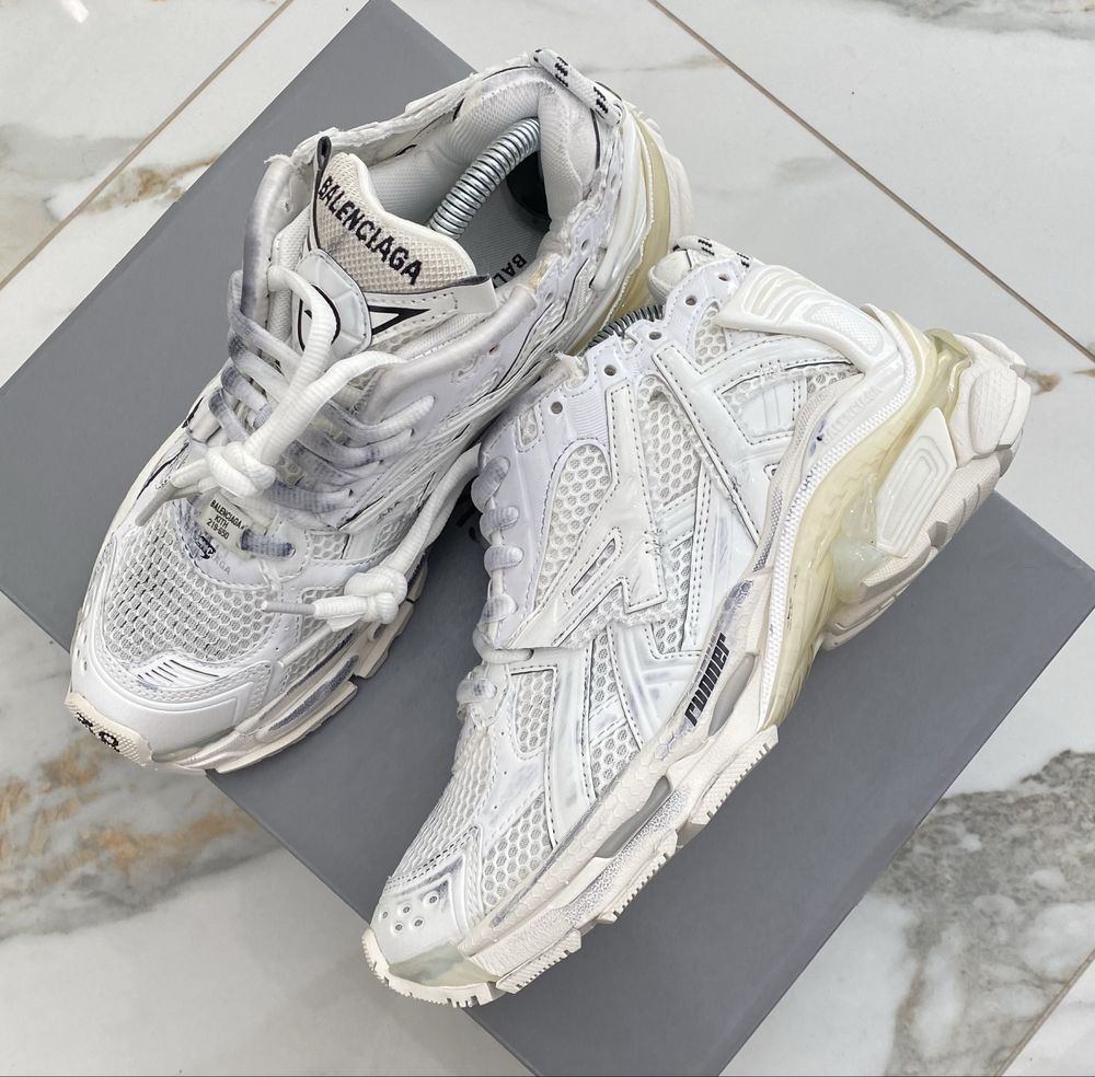 Balenciaga RUNNER 39 original white баленсіага new off women