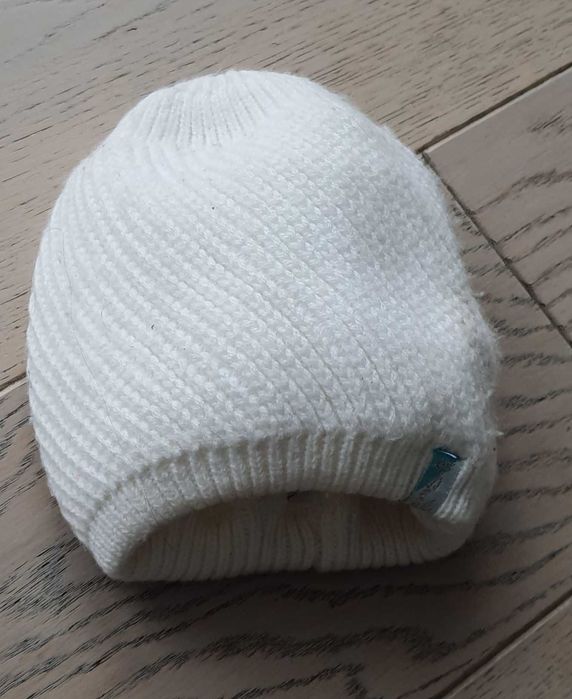 Czapka 4F dla dziewczynki gruba ocieplana z polarem w środku 53 cm