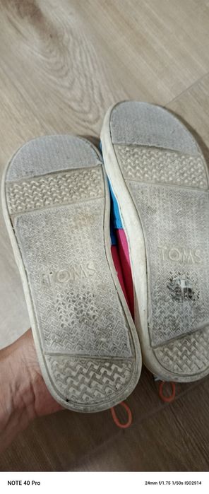 Tenisówki slip on Toms 33