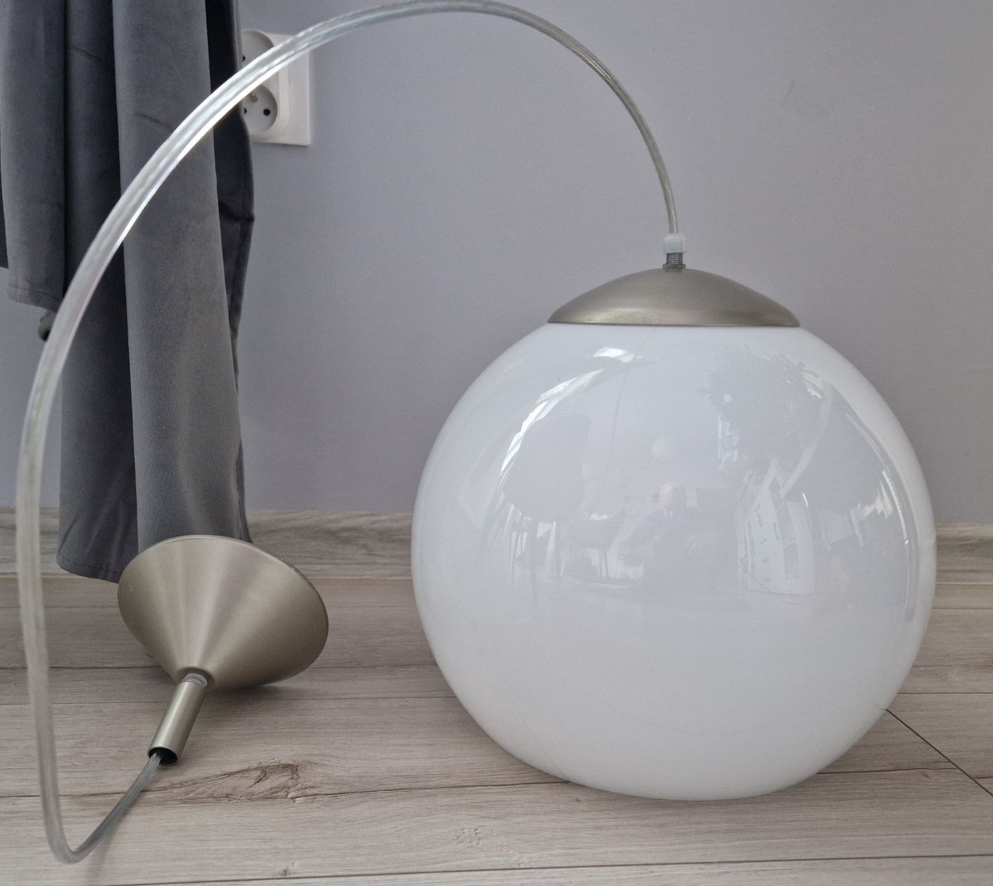 Lampa, kula biała, wisząca, e27