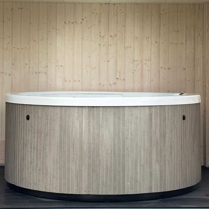Wanna Jacuzzi Viskan DONSO – Luksusowy hydromasaż dla 5 osób, 12 dysz