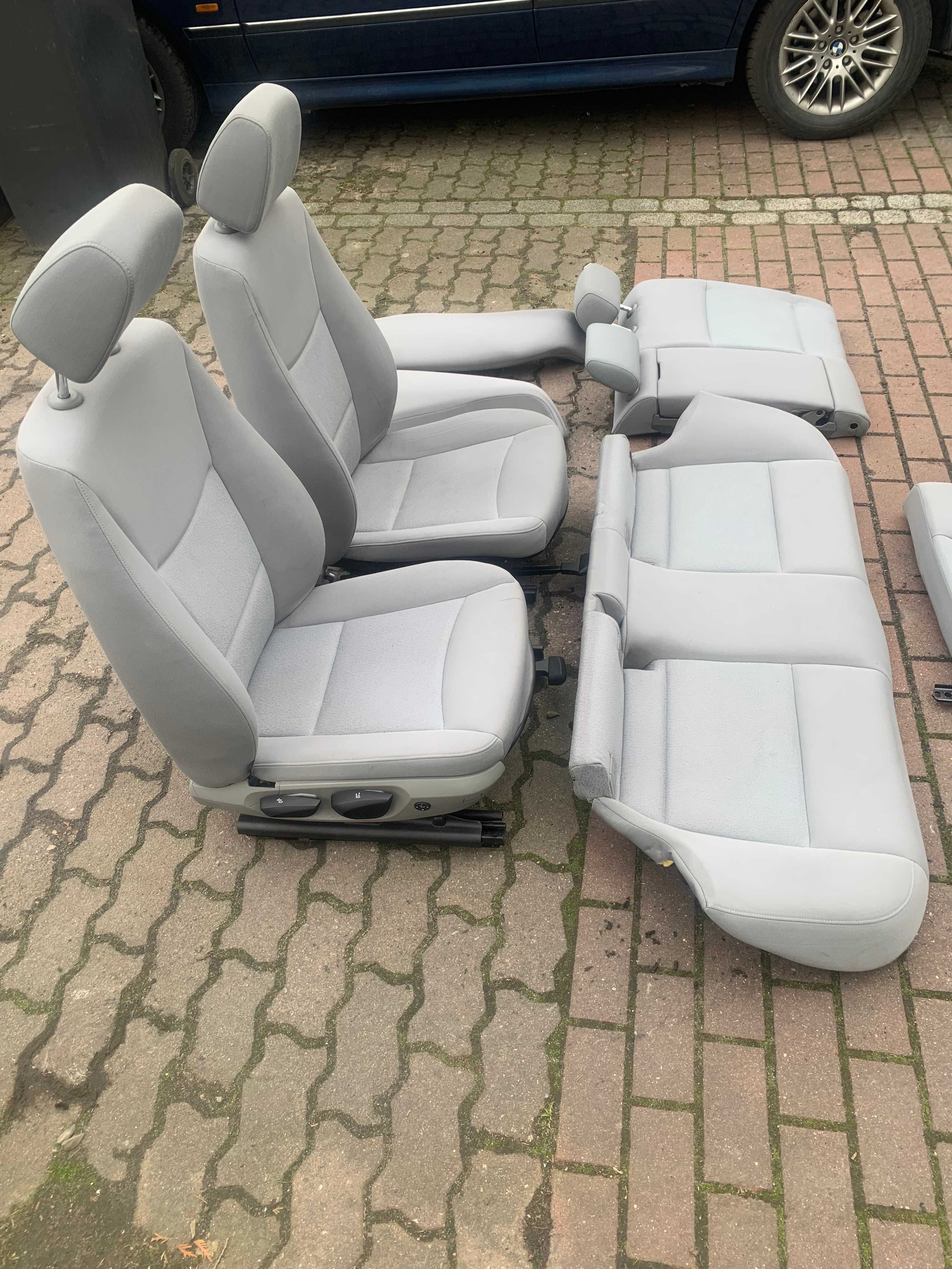 Fotele i Kanapa BMW E90  - Cały komplet szanowany , prywatny