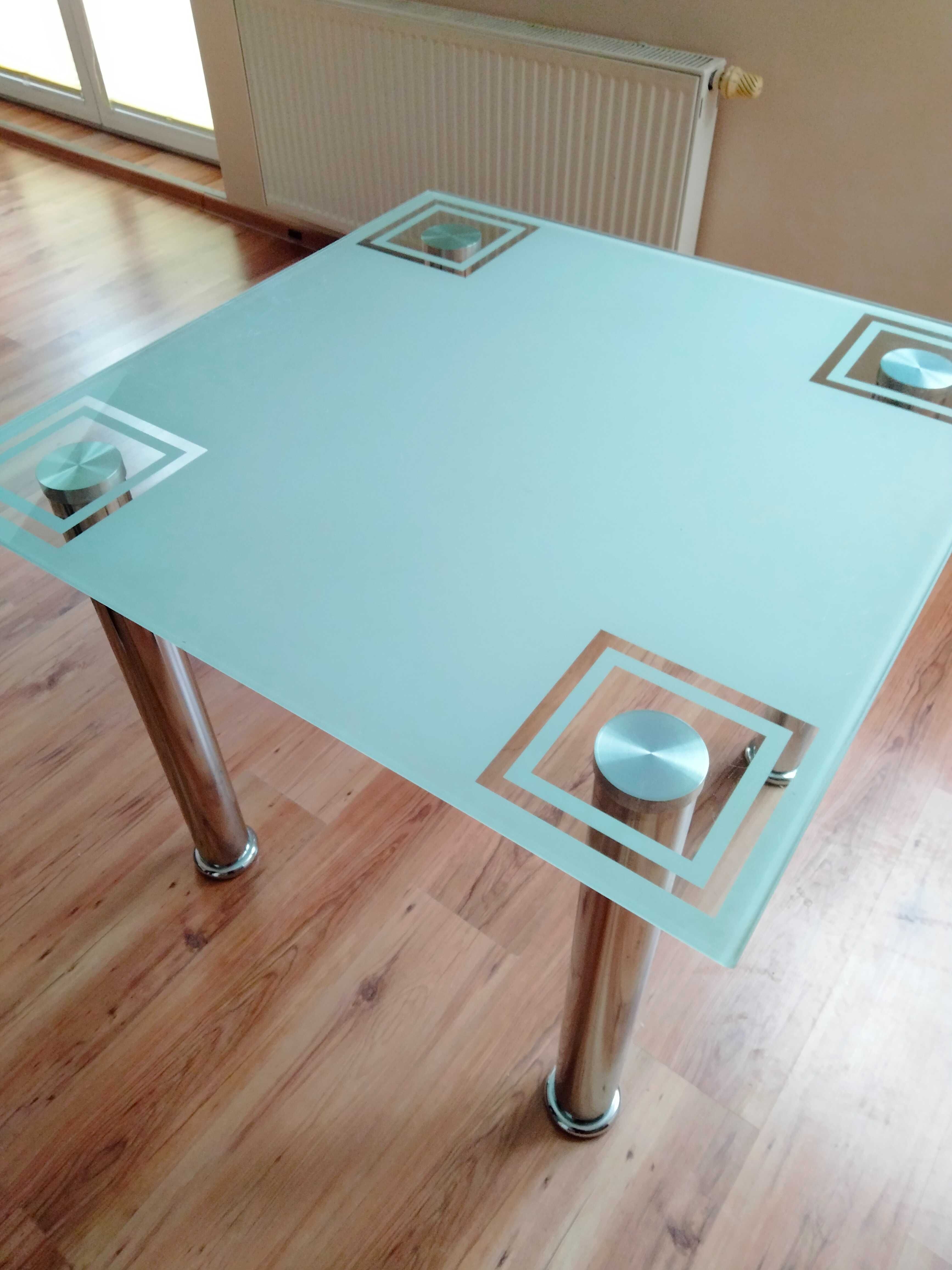 Stół szklany kwadratowy pilne