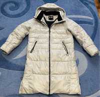 Женская зимняя куртка (размер М) в ОТЛИЧНОМ состоянии
