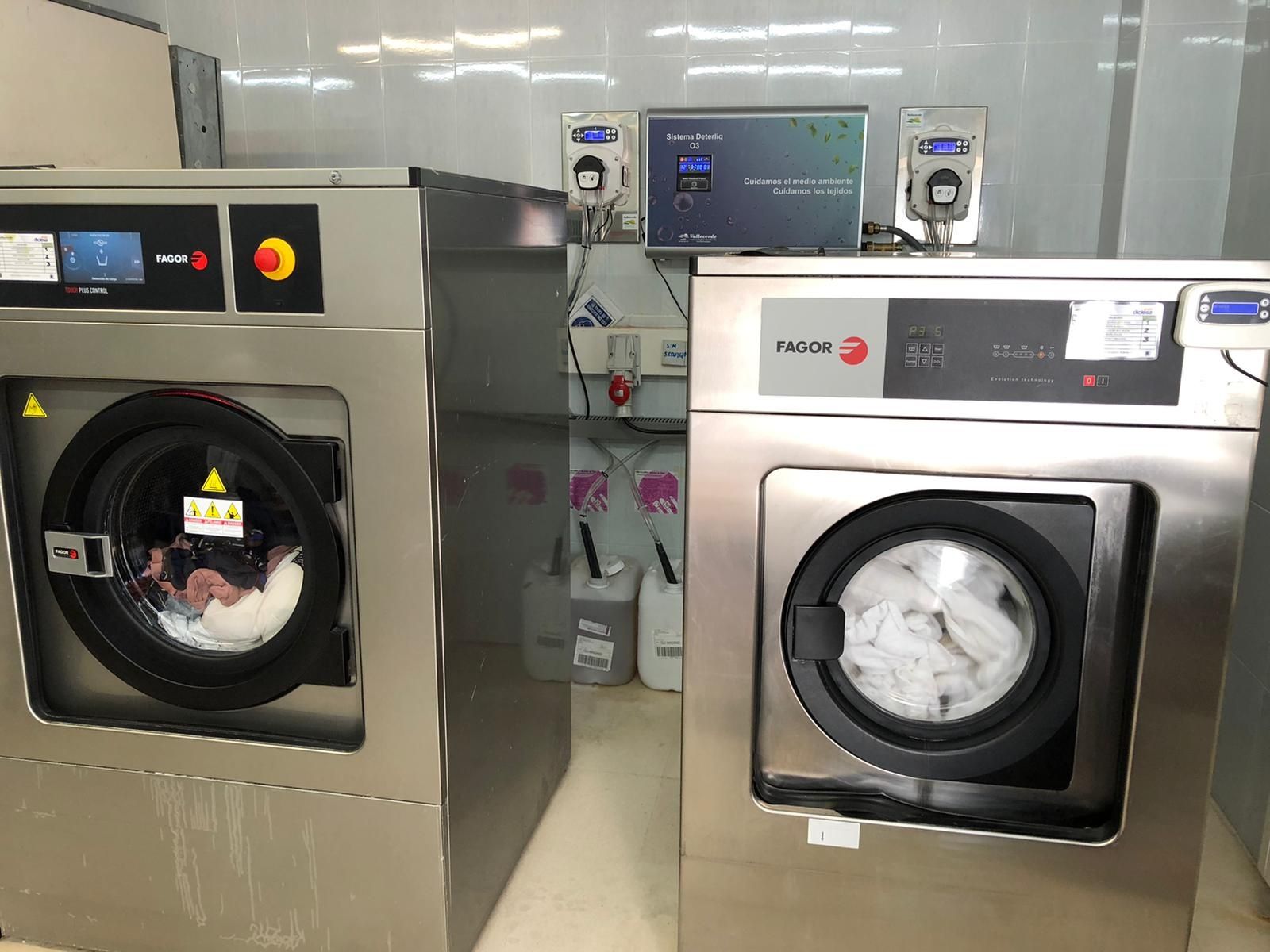 detergentes  para lavandaria self service