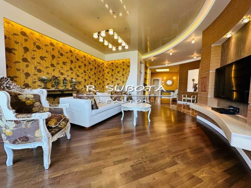 3.к. студия 120м2 в ЖК на Баумана в р-не Меноры