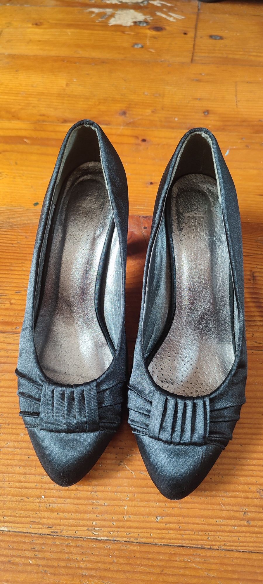 Туфли женские чёрные, 37 размер