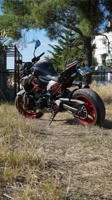 Kawasaki Z900 Deslimitada 2024