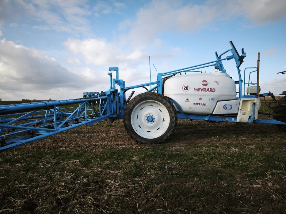 Opryskiwacz Evrard Hardi Meteor 3400l 28m