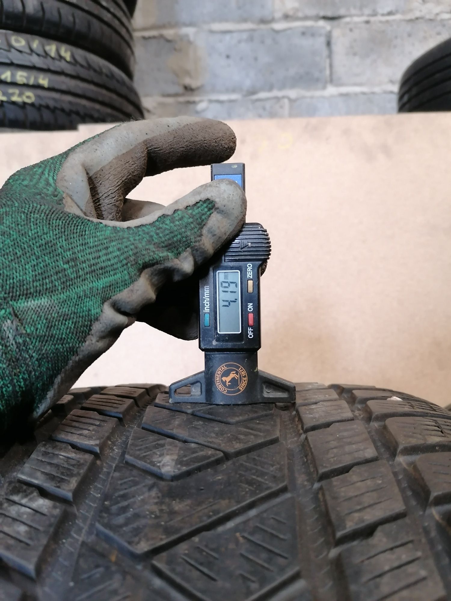 2x285/45 R20 Pirelli Scorpion zimowe