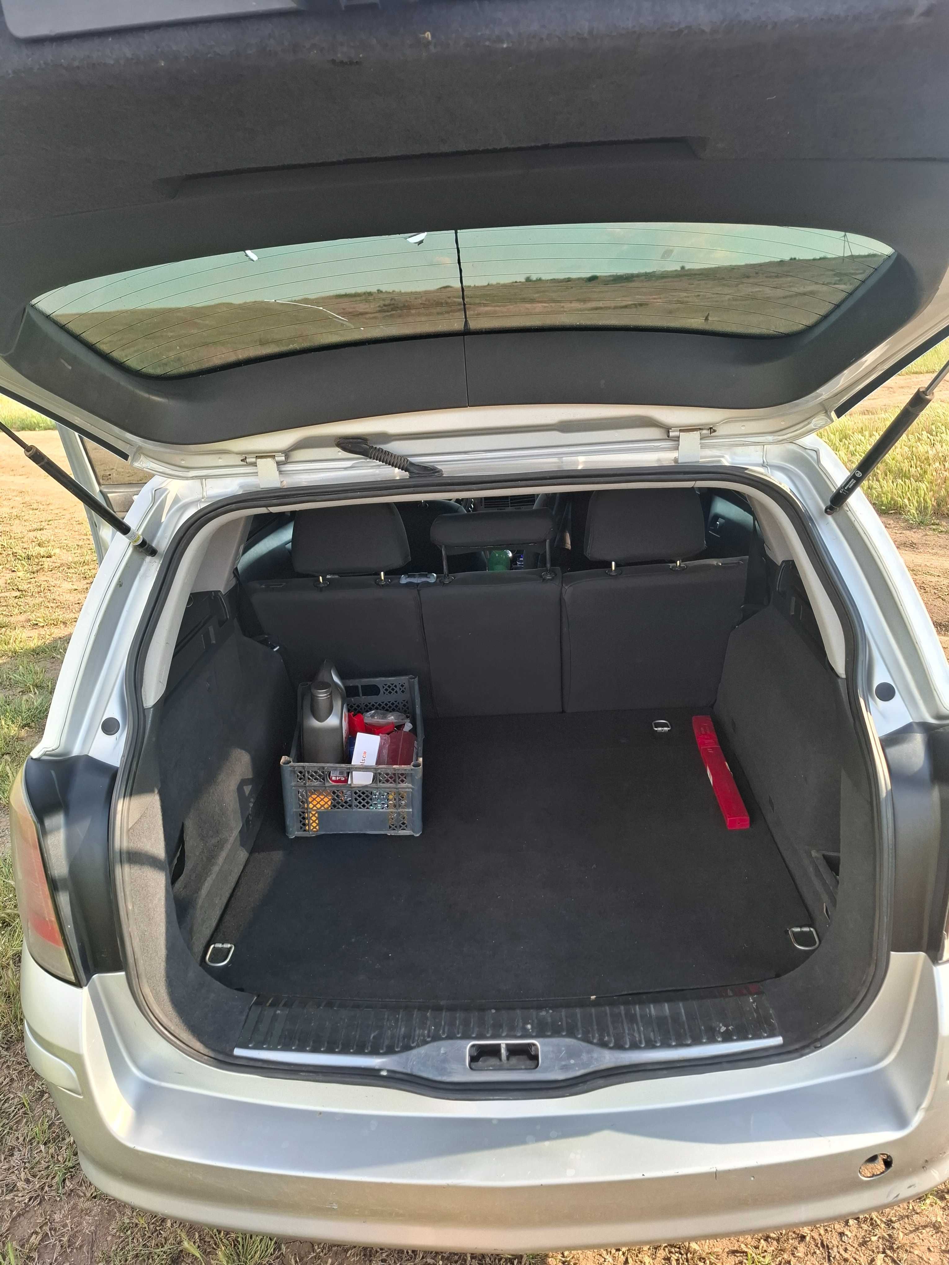 Opel Astra H універсал