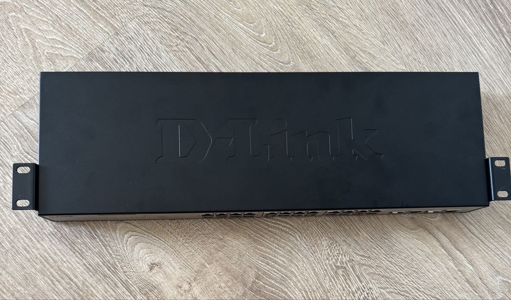 Комутатор некерований  D-LINK DES-1026G