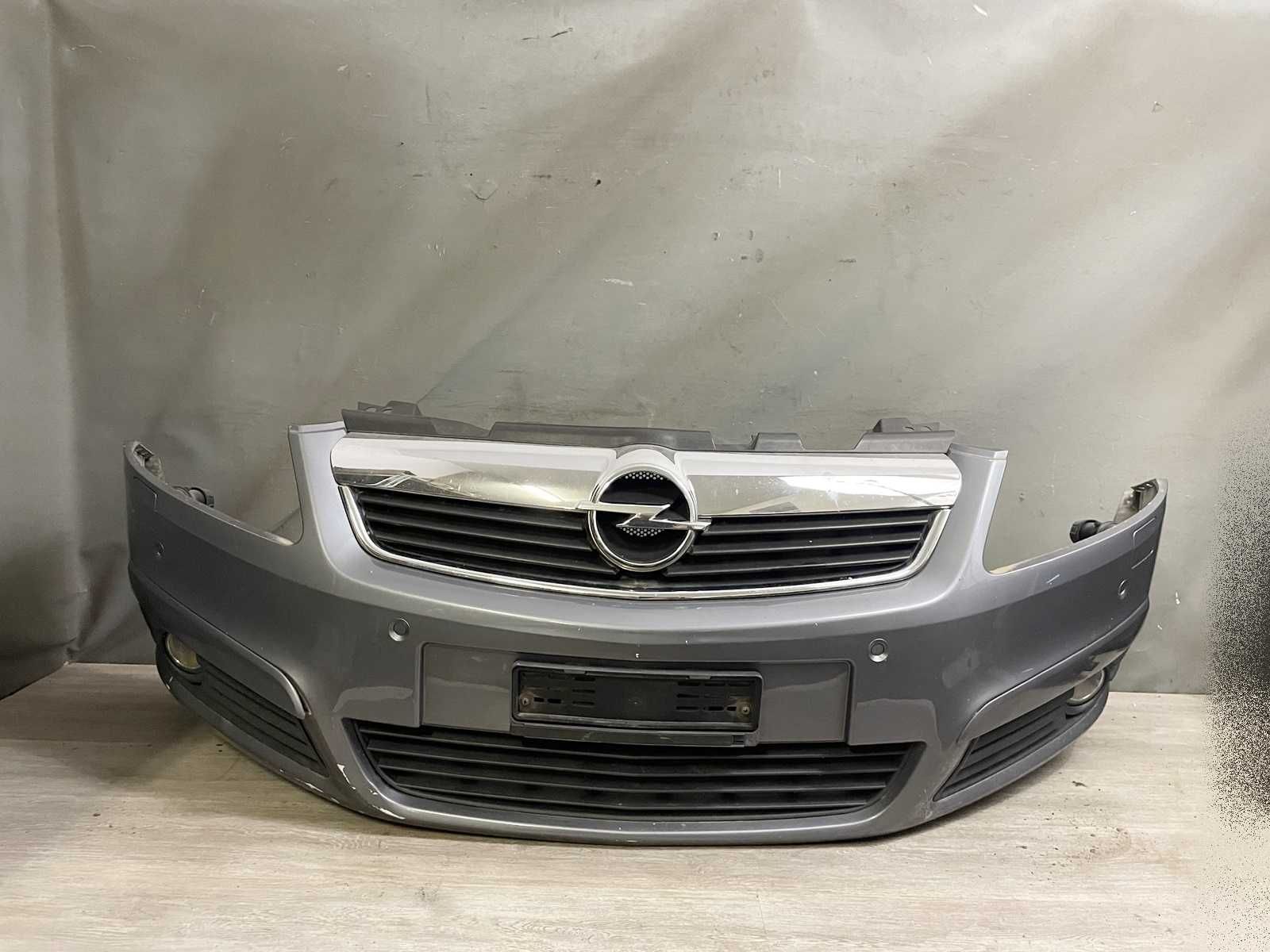 Opel Zafira B zderzak przedni (bez atrapy) pdc xenon z155