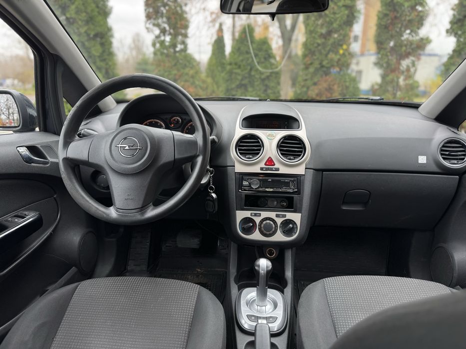 Opel Corsa Avtomat