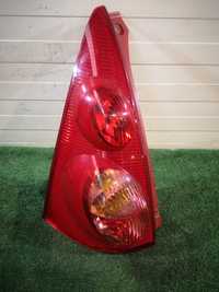 Peugeot 107 lampa