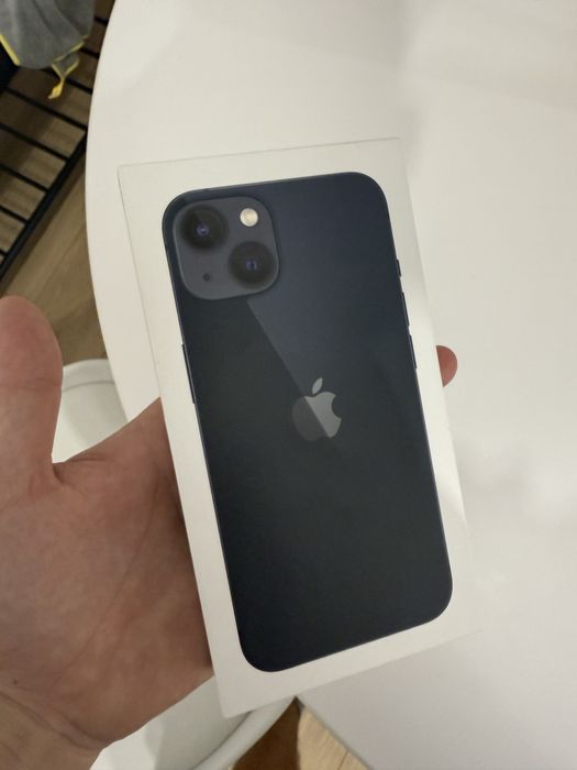 Sprzedam Iphone 13 128GD
