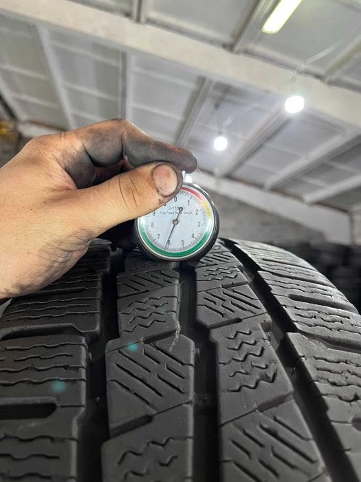 GS774 Зимові шини 215/60r17c Michelin Agilis Alpin комплект резина р17