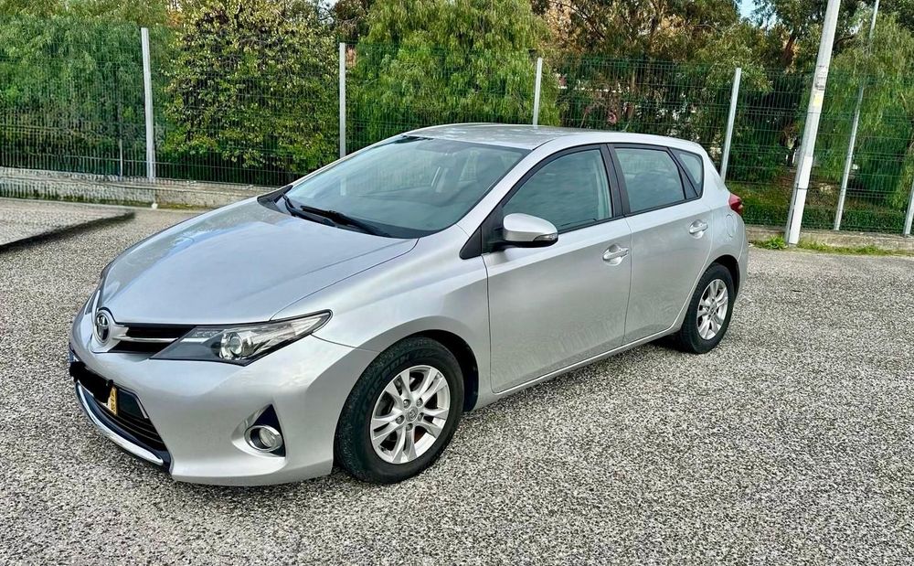 Toyota Auris 1.4 D-4D Com.+P.Sport+Navi