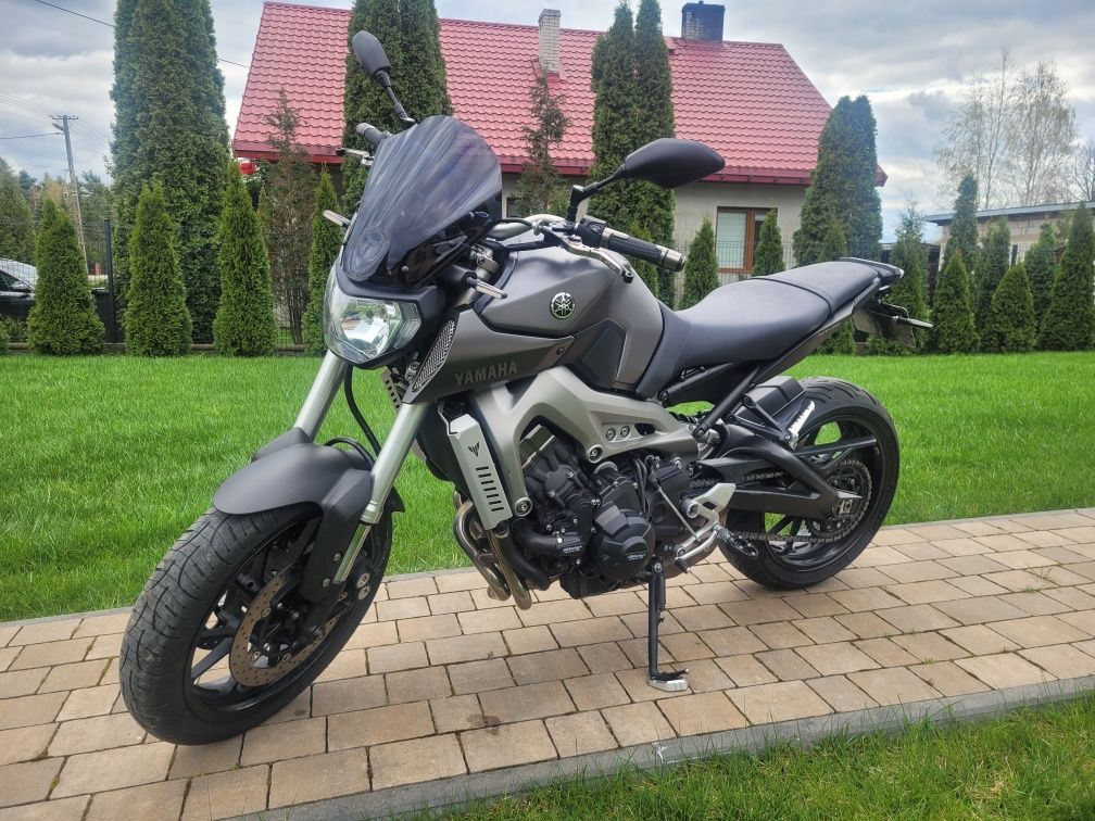 Yamaha mt 09 2015r sprowadzony