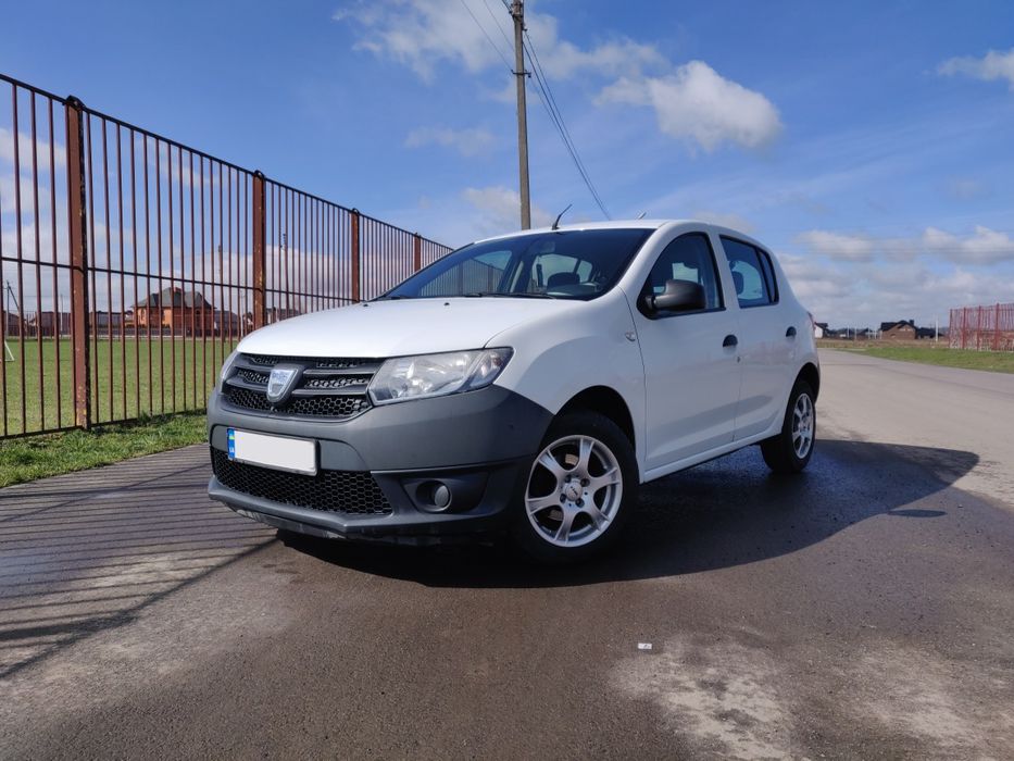 Dacia Sandero 2013 • 1.2 бензин