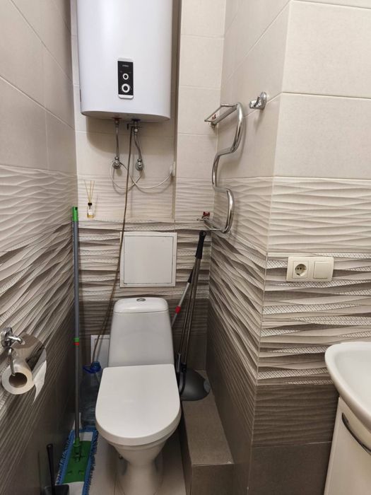 Пимоненко 20. Лукьяновка. Поділ. м Лукьяновка -20хв