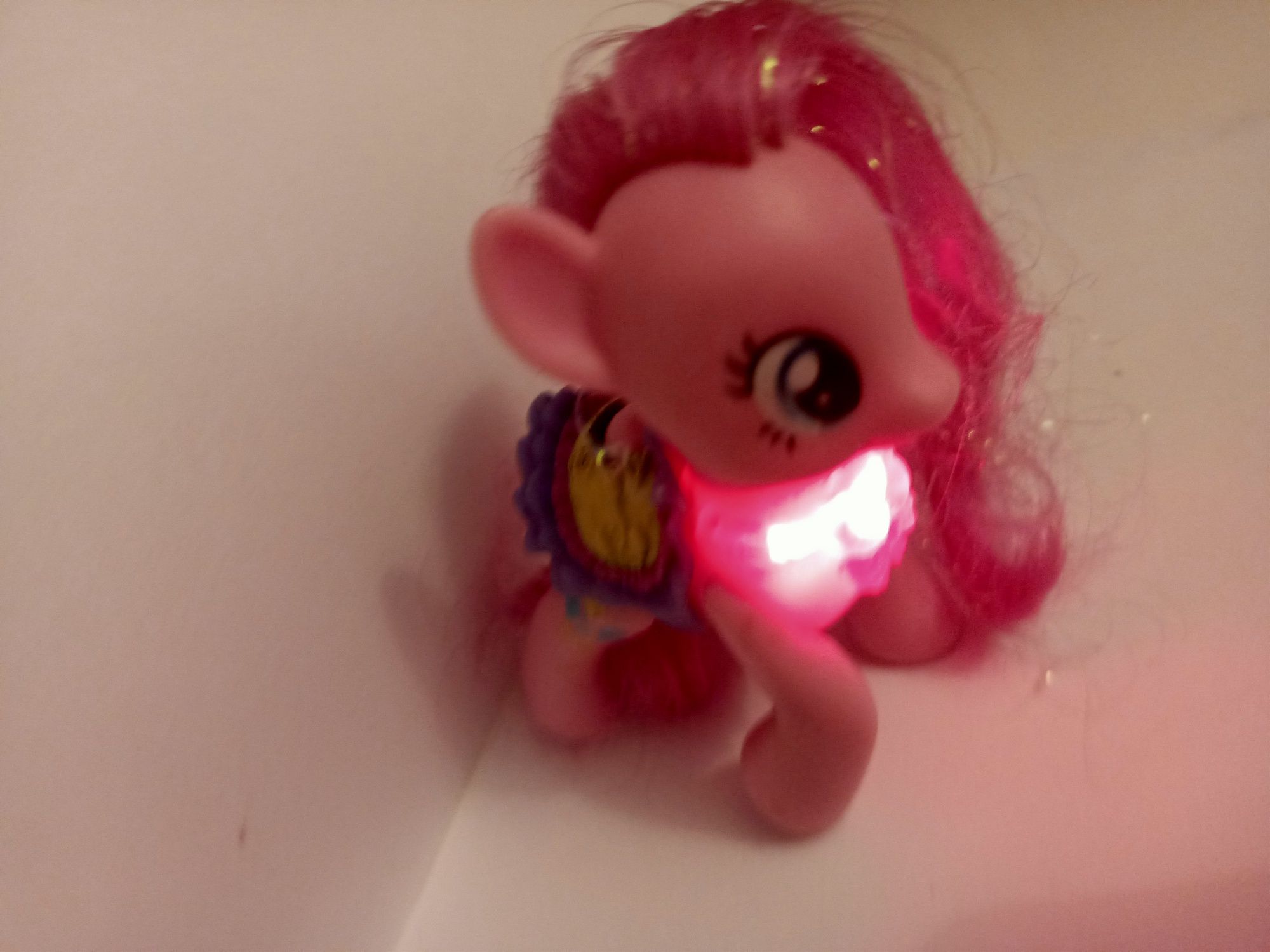 Świecący kucyk My Little Pony