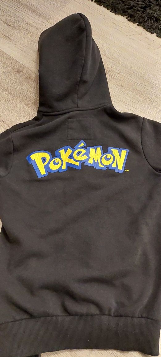 Bluza z kapturem Pokemon firmy Pull&Bear