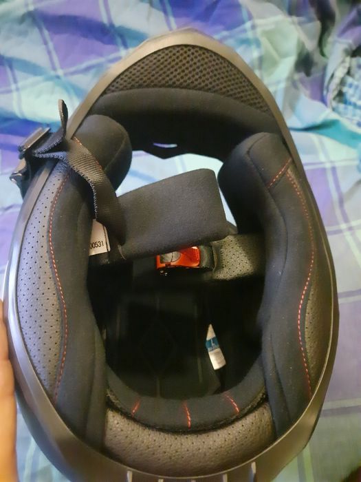 Продам шлем. Абсолютно новый.