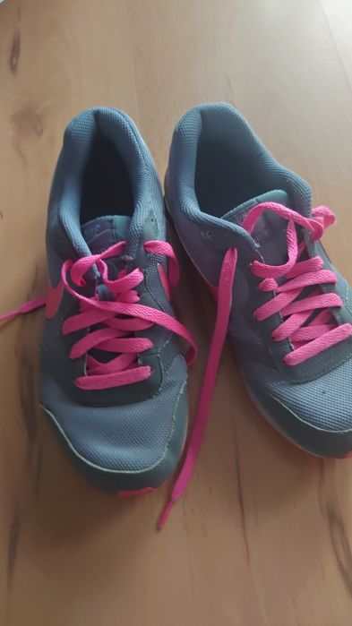 Buty sportowe nike