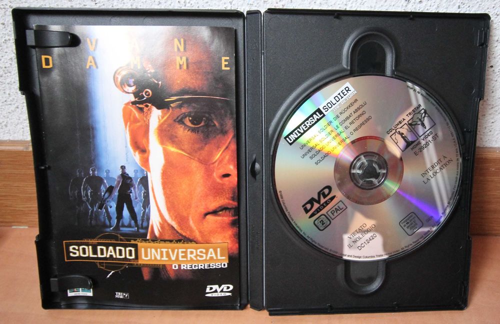 Filme DVD - Soldado Universal: O Regresso com Jean-Claude Van Damme