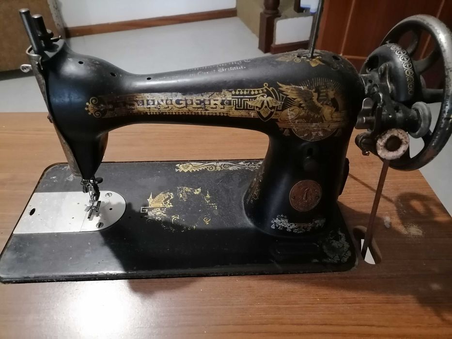 Maquina de costura Singer de 1923 Vintage