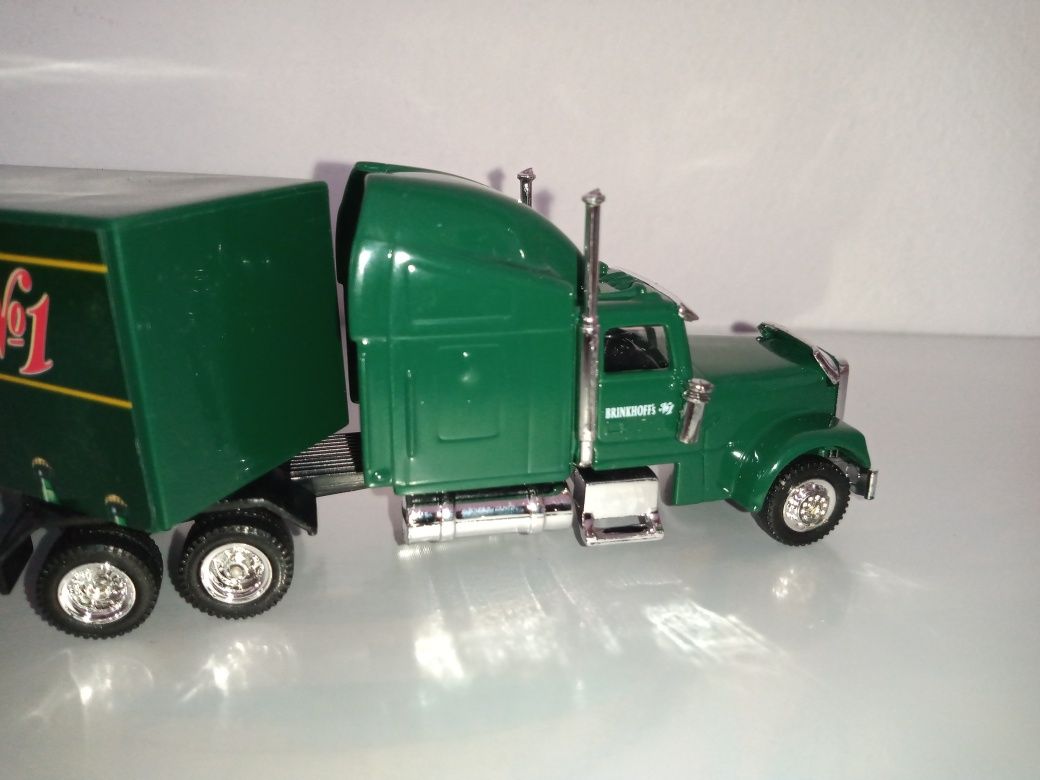 Peterbilt 379 skala 1/64