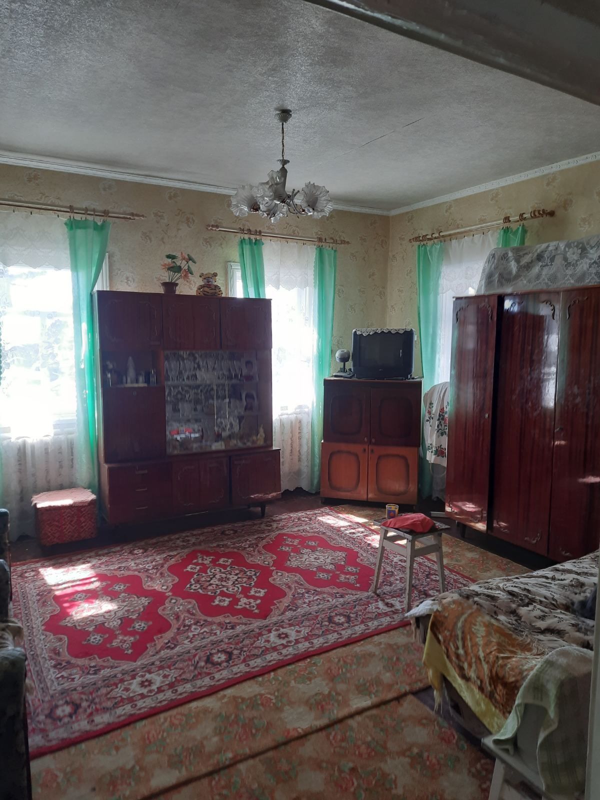 Продам будинок  в селі  Чемер Козелецького р-ну