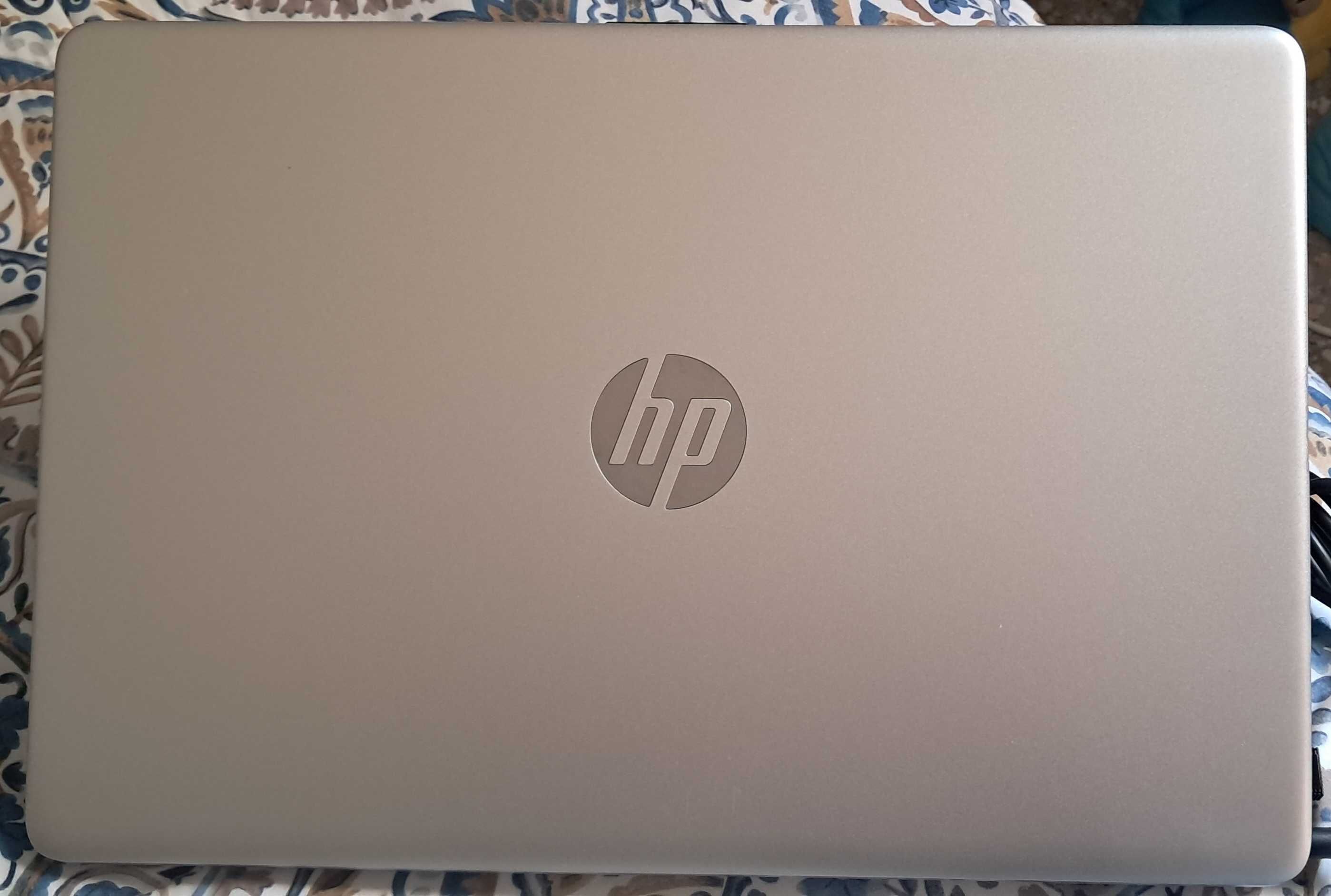 Portátil HP 15s-eq1009np