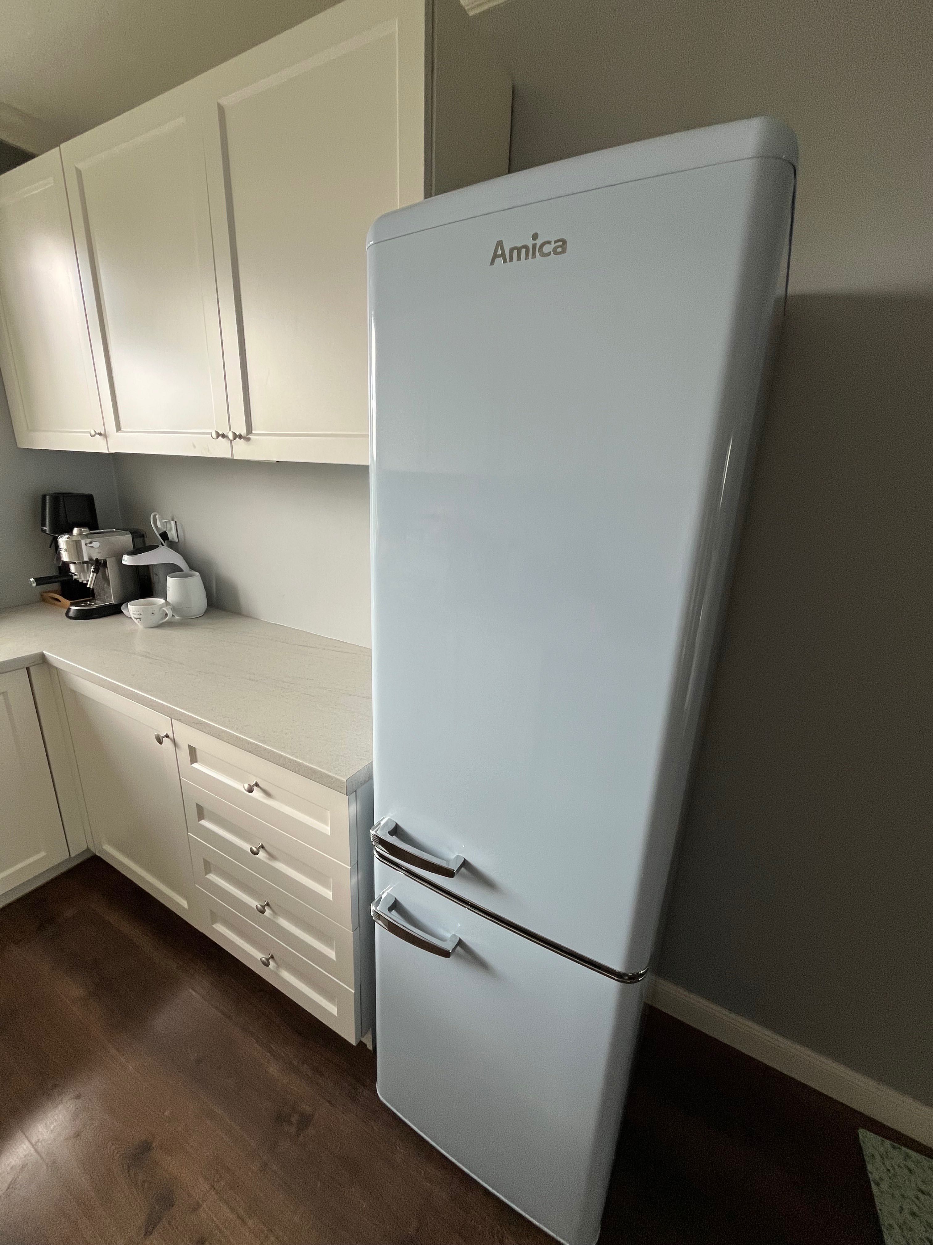 Lodówka retro typu Smeg AMICA 181cm Niebieska