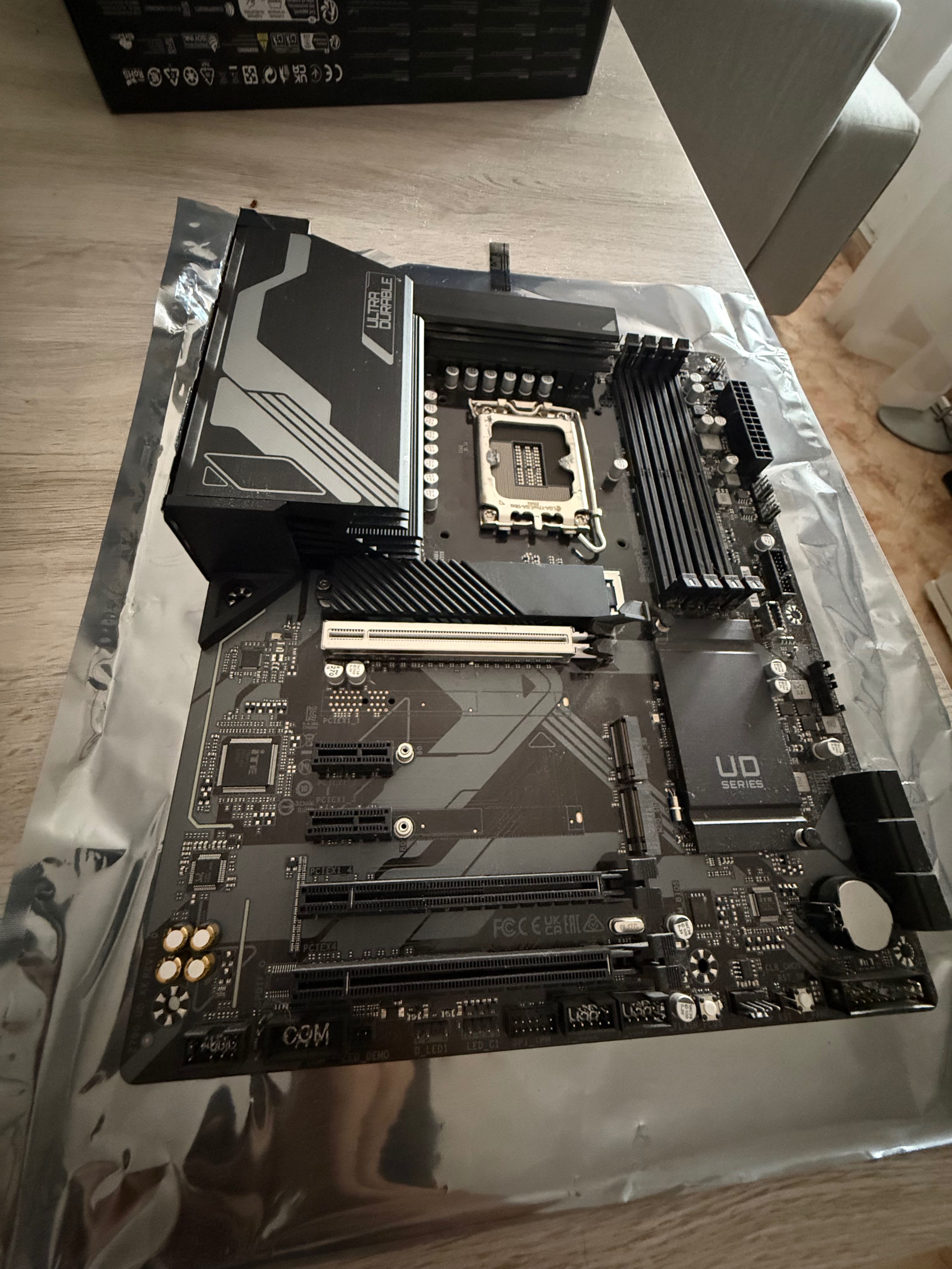 Motherboard Gigabyte Z790 UD AX (intel)