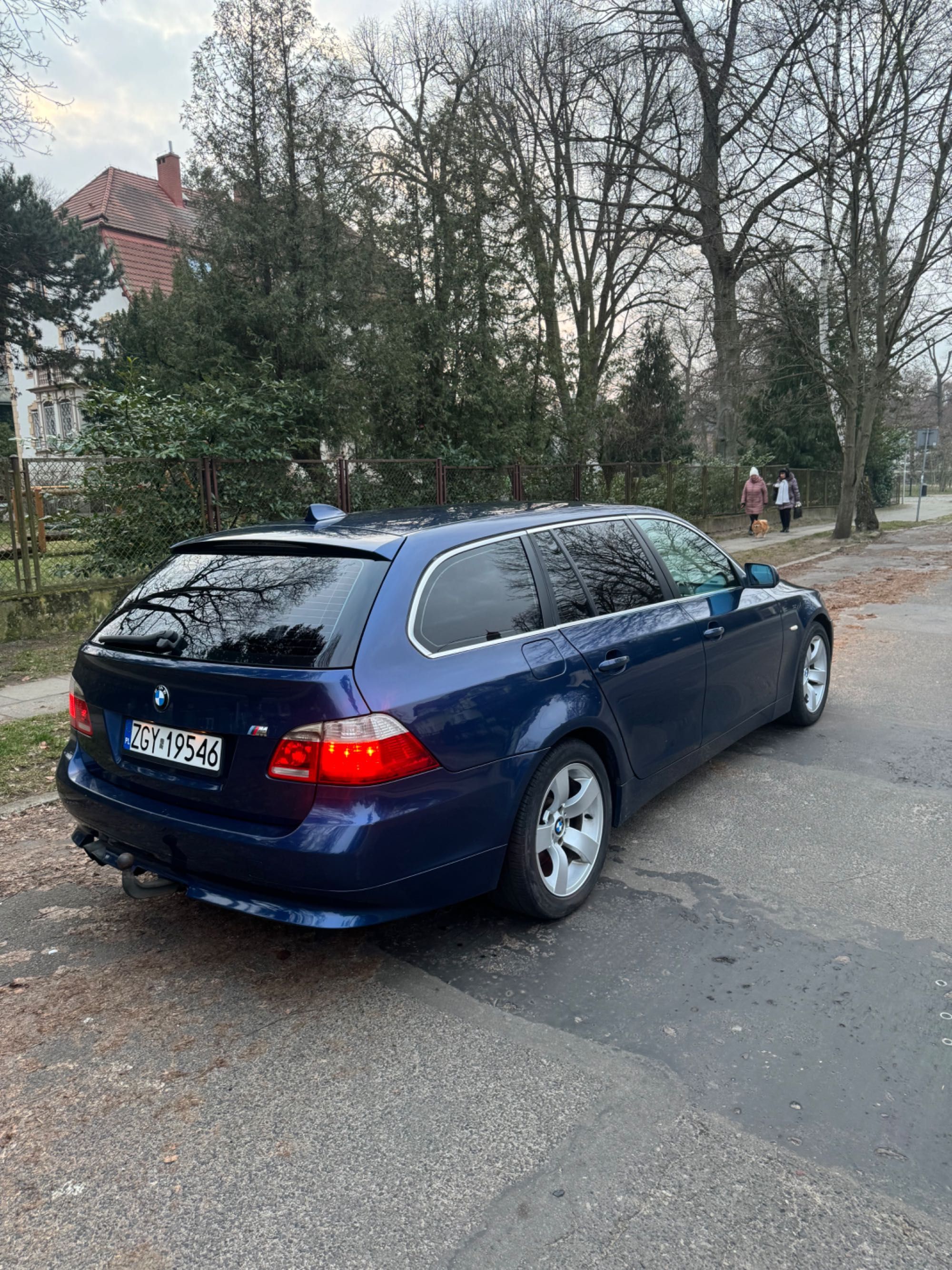 BMW e61 automat /benzyna 217km