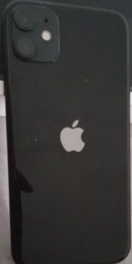 iPhone 11 czarny 100% baterii